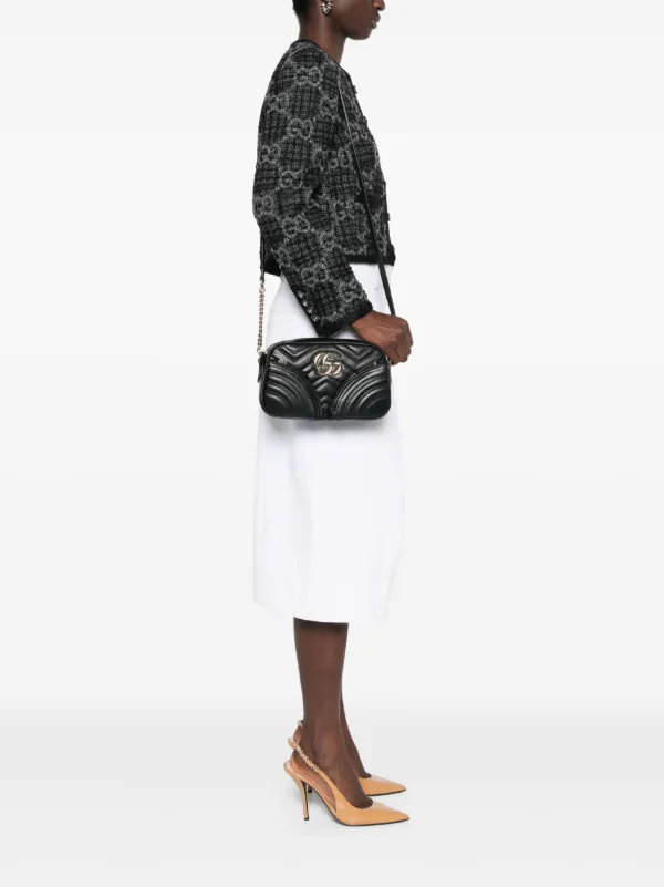 ショルダーバッグ・ポシェット GUCCI 'GG Marmont' small shoulder bag (798715AADPJ 1000) Gucci Small GG Marmont Shoulder Bag | Black | FARFETCH