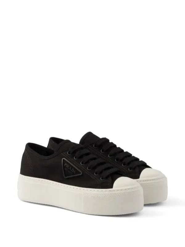 シューズ・サンダルその他 PRADA LACE-UP SHOES (1E206DFDX65055 F0GVP) 楽天市場】【三連休限定1000円OFF】 プラダ PRADA レースアップ