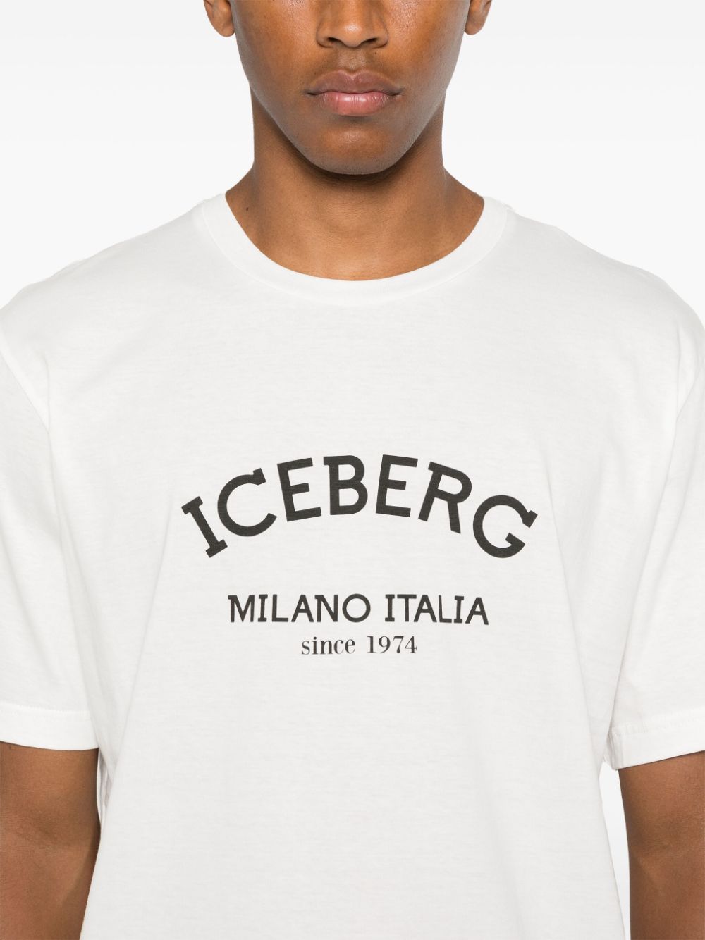 Shop Iceberg Logo-print T-shirt In White