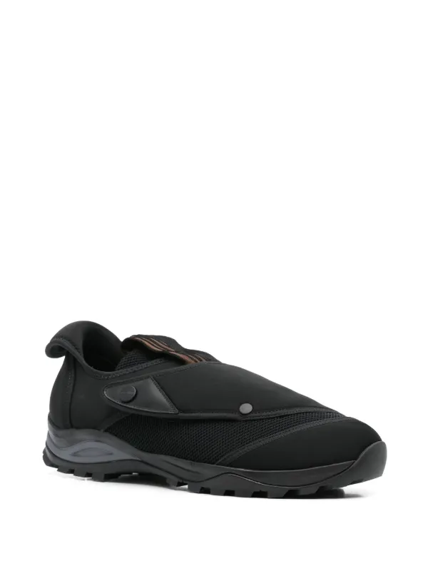 【関税込み】Kiko Kostadinov ローカットスニーカー Kiko Kostadinov Riadis スニーカー | ブラック | FARFETCH JP