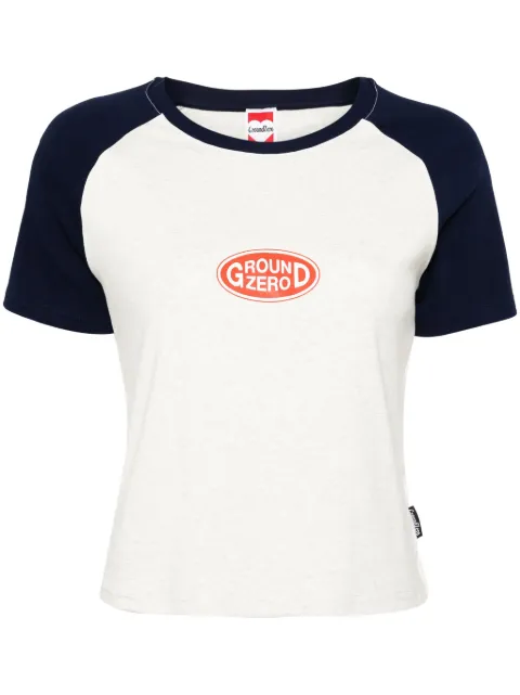 Ground Zero playera corta con logo estampado