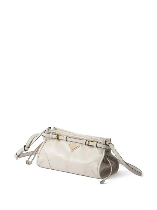 ホワイトレザー ショルダーバッグ Prada レザー ショルダーバッグ | ホワイト | FARFETCH JP