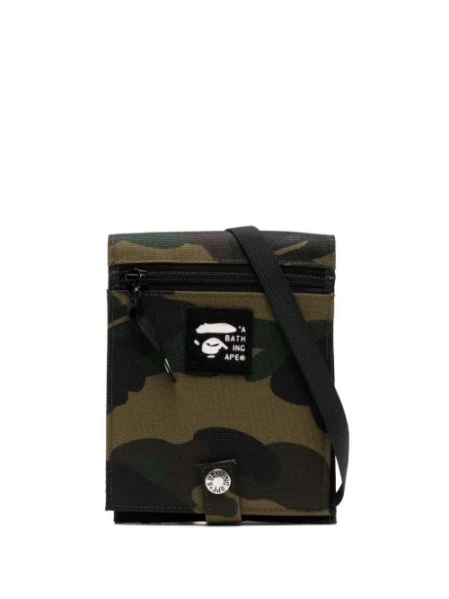 Sac porté épaule à imprimé camouflage - A BATHING APE® - Modalova