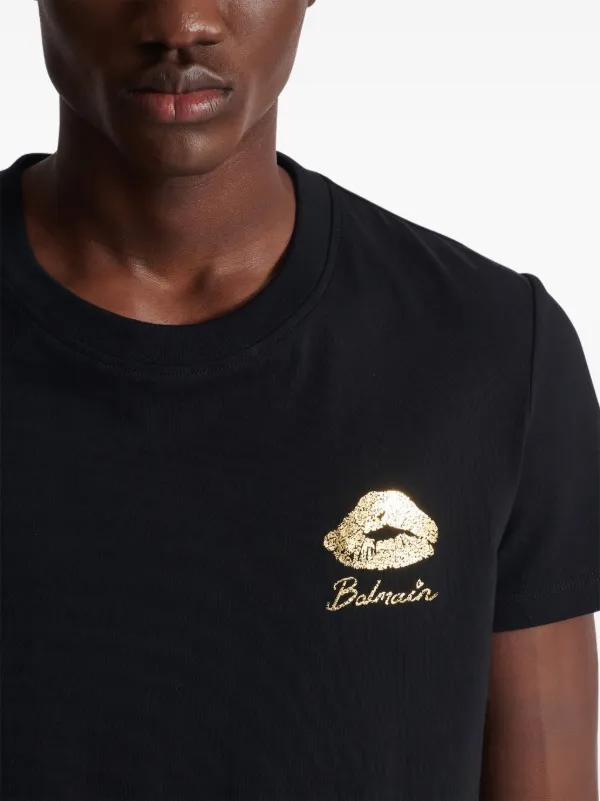 【関税込み】Balmain ブラック Kiss 半袖 プリントTシャツ Balmainのブラック Kiss 半袖 プリントTシャツがセール中