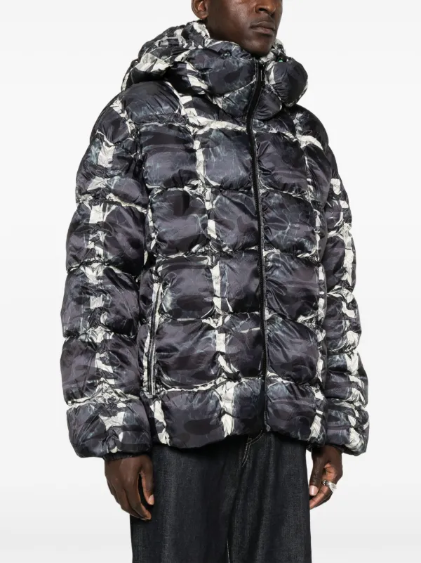 Diesel W-claus-camu Puffer Jacket | Black | FARFETCH GE