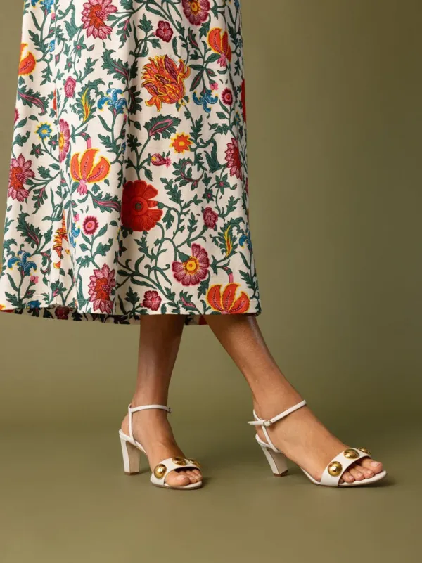 Manolo Blahnik 70mm Chaouhenhi Skuk Sandals | White | FARFETCH Manolo Blahnik 70mm Chaouhenhi Skuk Sandals | White | FARFETCH