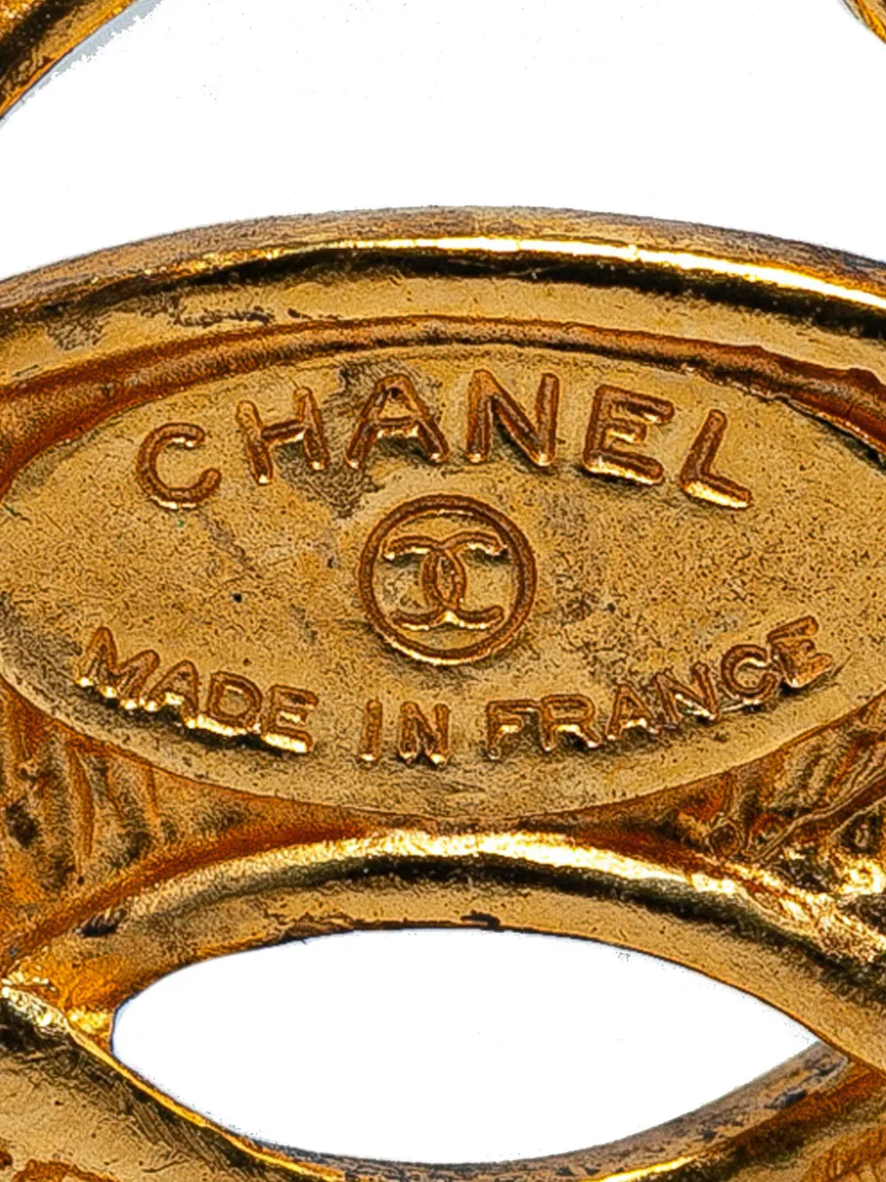 CHANEL Pre Owned Broche Matelassee a Logo Gold 1970 1980 Or FARFETCH CM