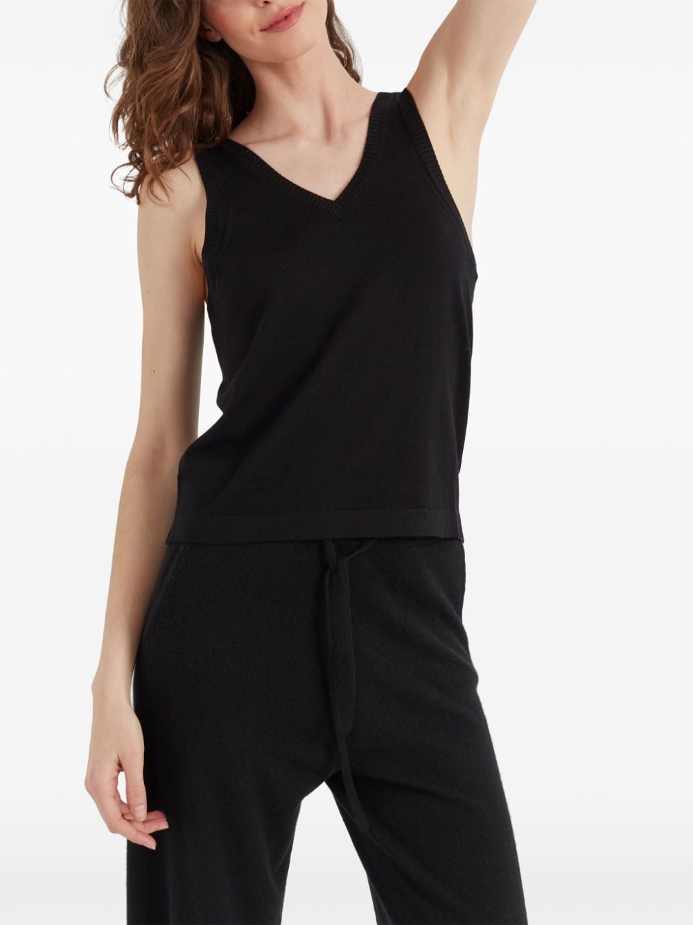 Shop Chinti & Parker Fine-knit Merino Vest In Black