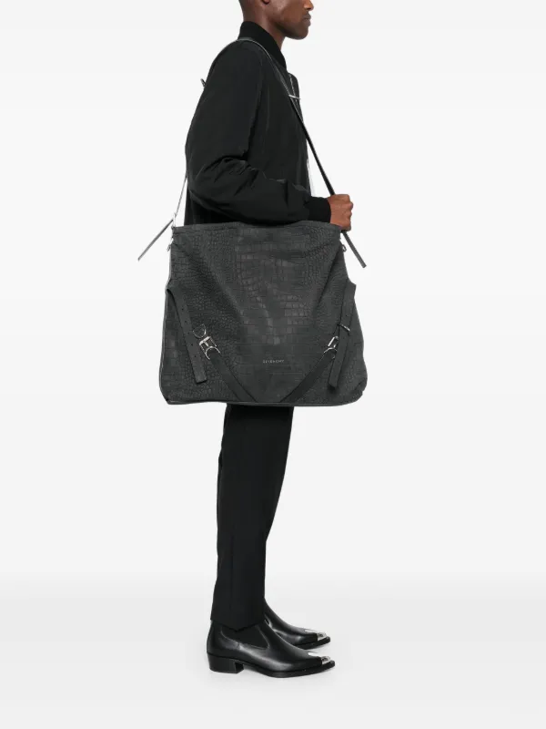 トートバッグ GIVENCHY Black Leather Large Voyou Shoulder Bag Givenchy Large Voyou Shoulder Bag | Black | FARFETCH