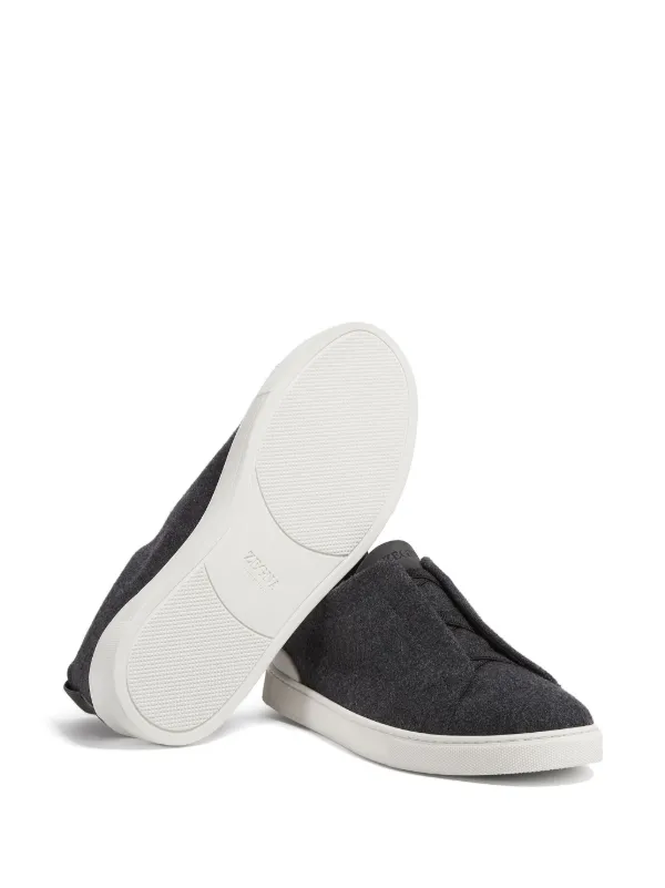 【関税込み】ZEGNA ブラック スエード Triple Stitch スニーカー ZEGNA Suede Triple Stitch Sneakers | Saks Fifth Avenue