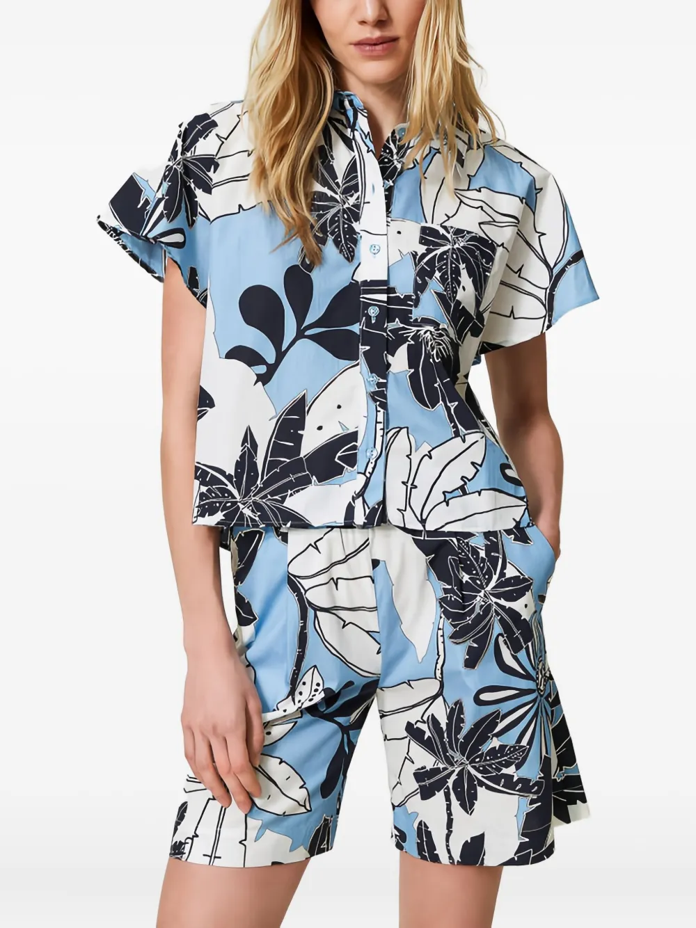 Twinset Floral-print Shorts In Blue