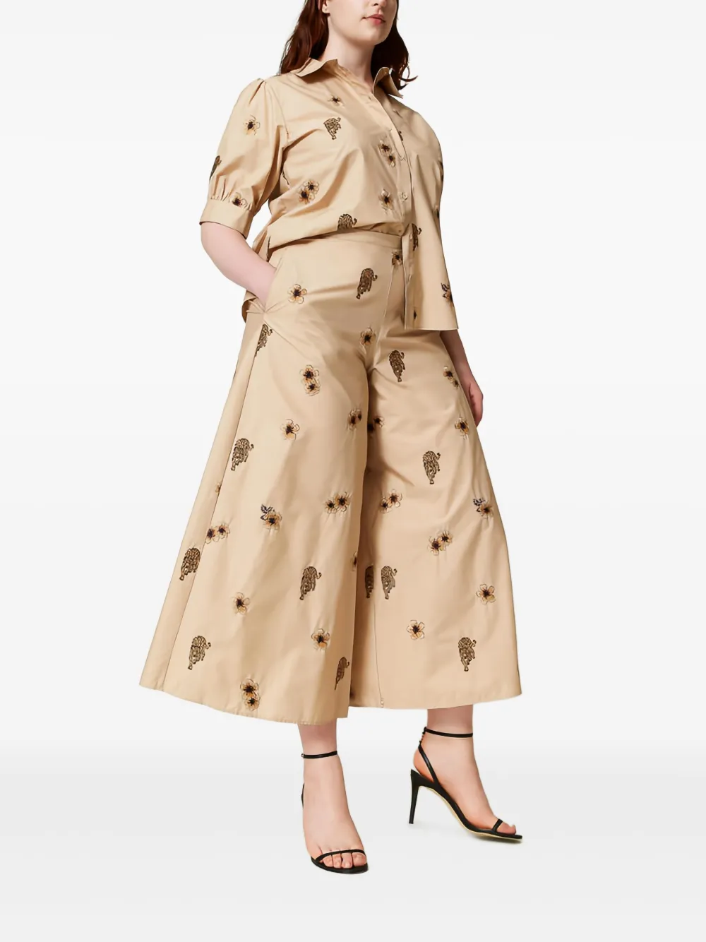 TWINSET Broek met geborduurde bloemen Beige