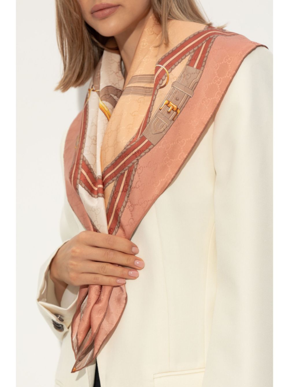 Shop Gucci Horsebit-print Silk Scarf In Pink