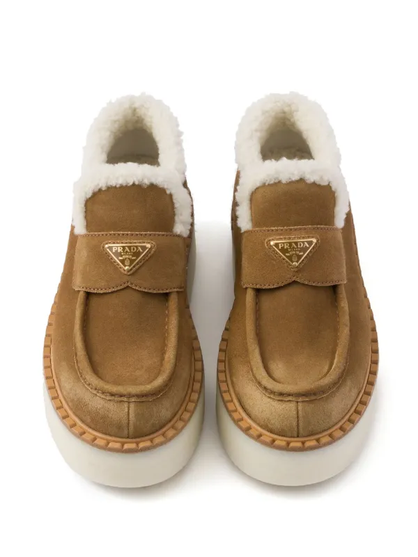 [PRADA] レディース スエード ローファー / Suede Loafers Ecru Suede Leather Loafers | PRADA