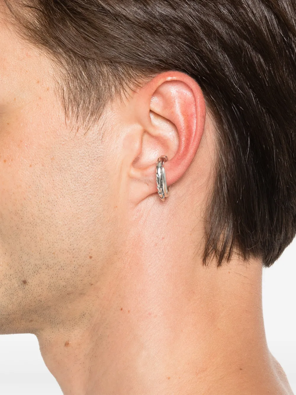 KUSIKOHC textured claw ear cuff | Women | Image 2