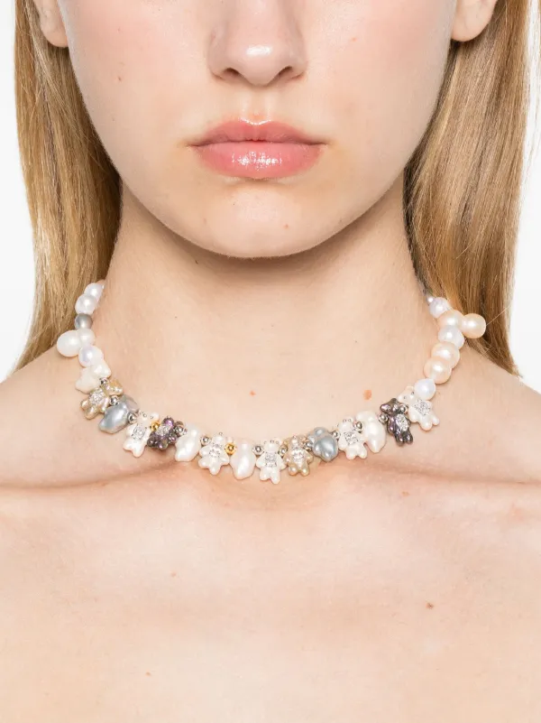YVMIN Pearlescent Bear Necklace - Farfetch 