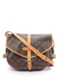 Louis Vuitton Pre-Owned 2005 Saumur 30 shoulder bag - Brown