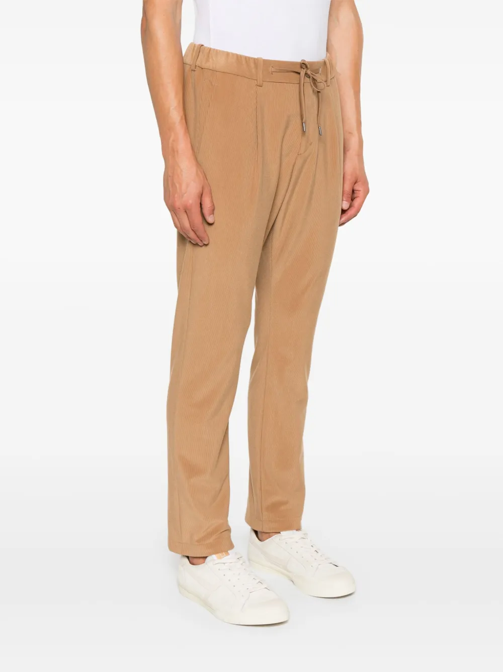 Herno Broek met logoplakkaat Beige