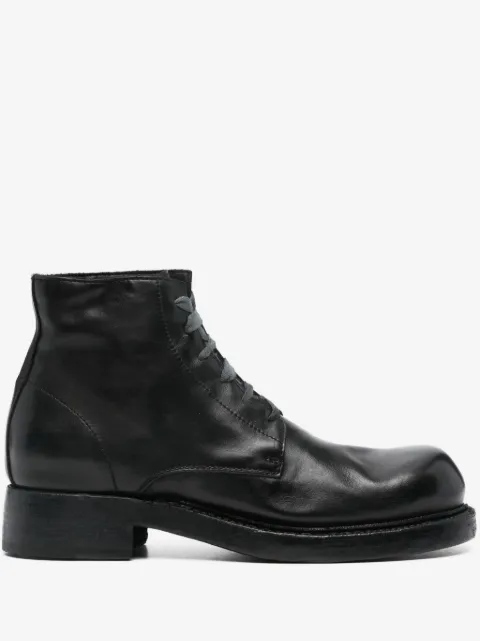 A Diciannoveventitre botas Clown