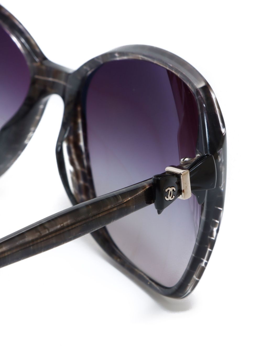 CHANEL CC oversized-frame sunglasses Women