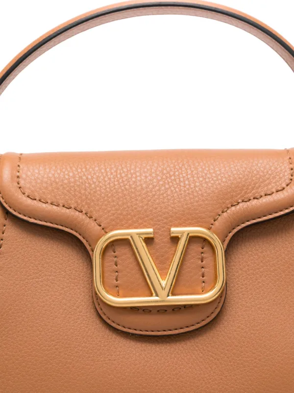 ◆◆VIP◆◆ VALENTINO Vロゴ Signature サッチェルバッグ (S) Valentino Garavani Vロゴ シグネチャー サッチェルバッグ