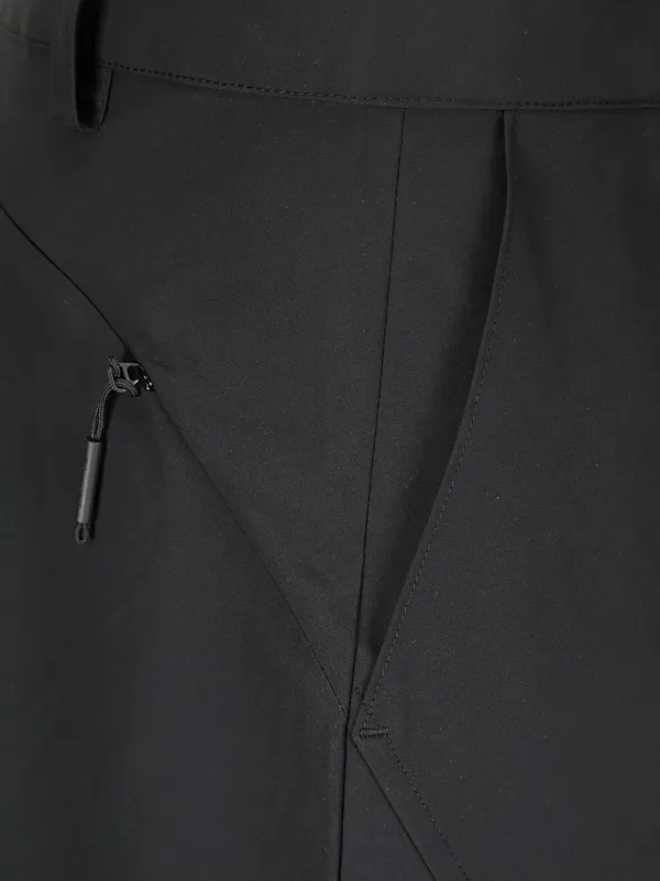 HELIOT EMIL テクニカルパンツ | ブラック | FARFETCH JP