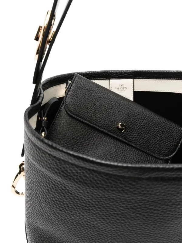 Valentino Garavani Vロゴ シグネチャー ショルダーバッグ
