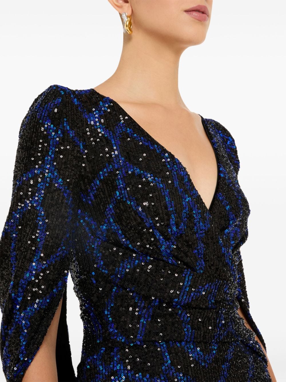 Shop Talbot Runhof Shawl Design Sequinned Gown In Schwarz