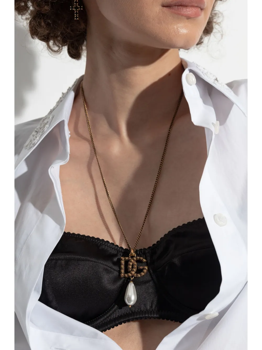 Dolce & Gabbana Halsketting met imitatieparel en logo-hanger - Goud