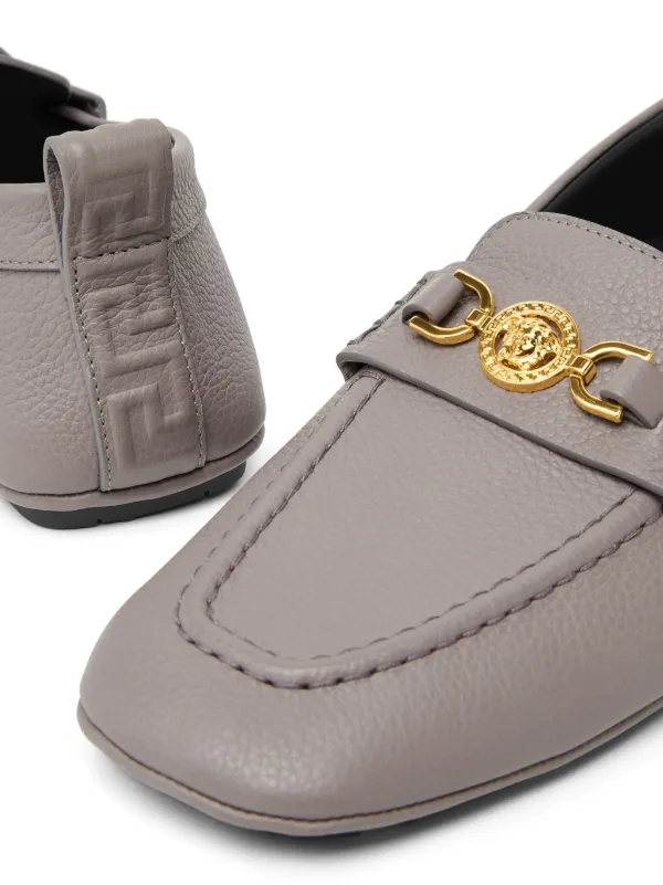 【関税込み】Versace ブラック Villa ドライビングシューズ Versace Villa ドライビングシューズ | ブラック | FARFETCH JP