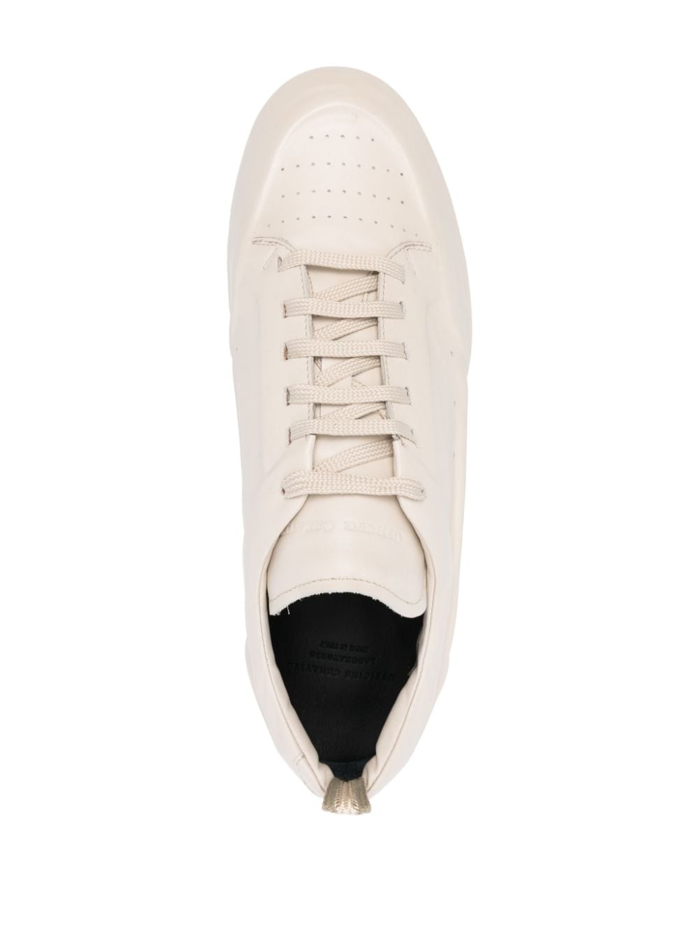 Officine Creative Sneakers met logo-reliëf Beige