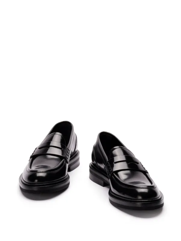 VIP【関税送料無料】希少 DOLCE & GABBANA BLACK LEATHER FLATS Patent leather ballet flats with metal DG logo in Black for