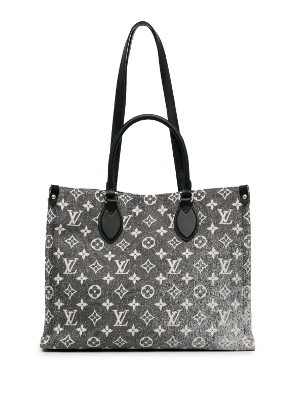 Louis Vuitton Pre Owned Sac Cabas Onthego MM 2021 2023 Gris FARFETCH CM