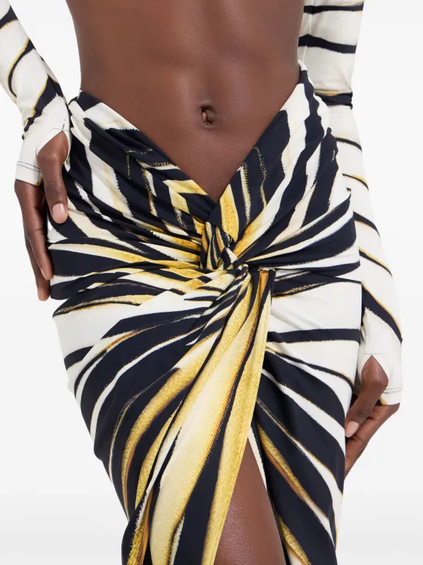 【極美品】roberto cavalli プリント ワンピース 38 M 白×紺 極美品】roberto cavalli プリント ワンピース 38 M 白×紺