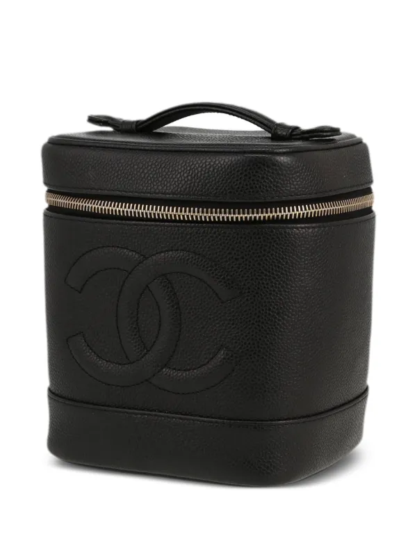 2021 30 Montaigne shoulder bag