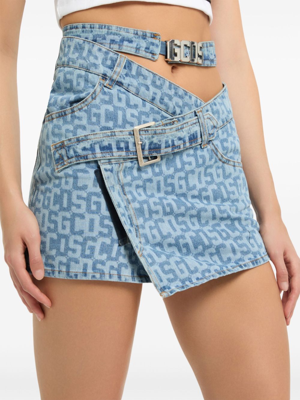 Shop Gcds Monogram Denim Skirt In Blau