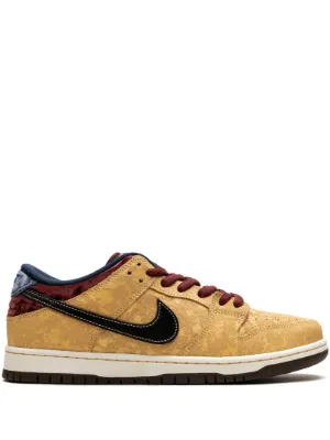 Nike SB Dunk Low Pro PRM Nike SB Dunk Low Pro PRM