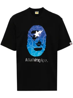エド A BATHING APE Tシャツ A BATHING APE® logo-print T-shirt | Black | FARFETCH