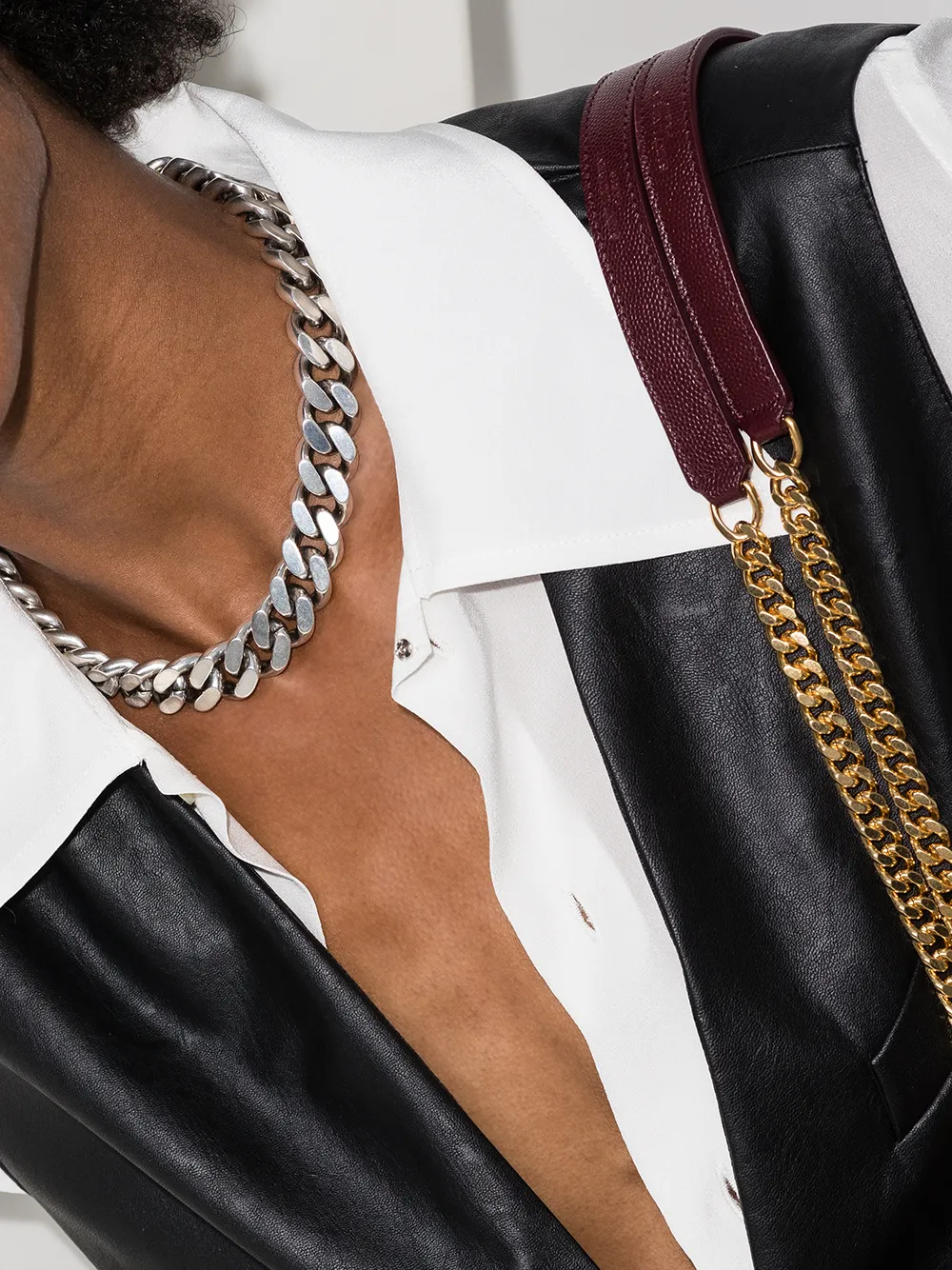 Saint Laurent logo-engraved necklace - Zilver
