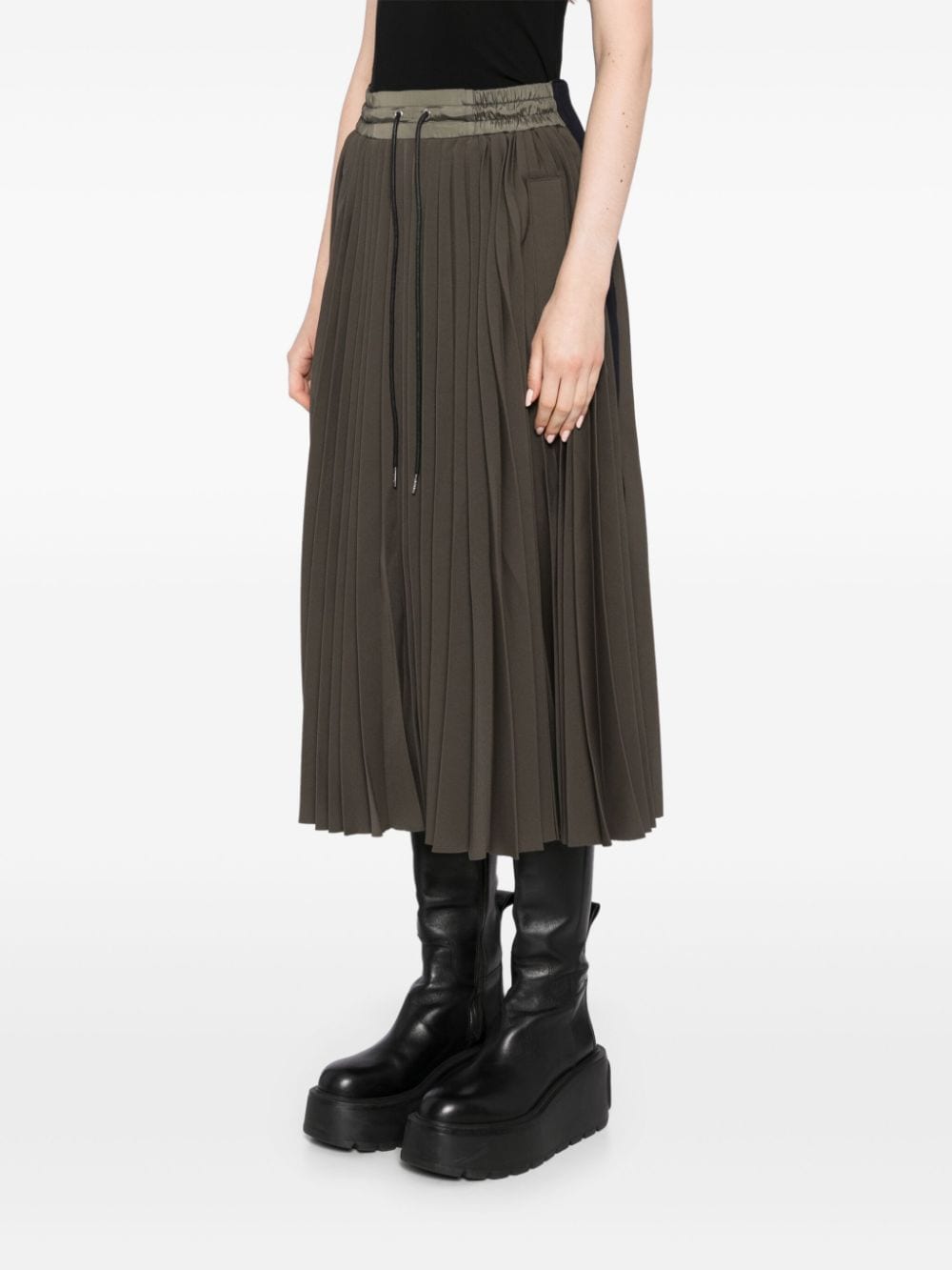 Shop Sacai Pleated Skirt In Grün