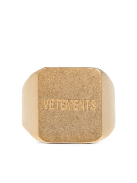 VETEMENTS Anello con logo inciso