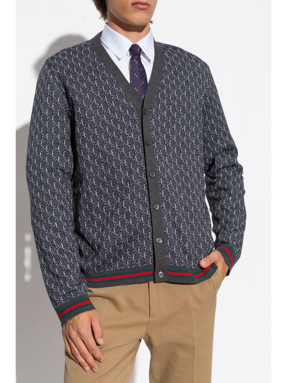 Shop Gucci Gg Cardigan In Grey