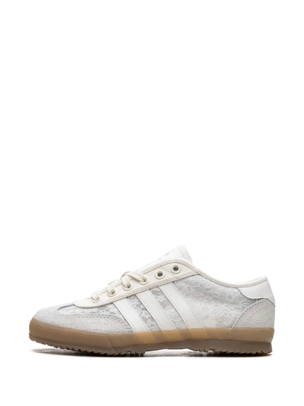 Adidas x NAKED Tischtennis Sneakers | White | FARFETCH