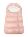 Moncler Enfant logo-print baby nest - Pink