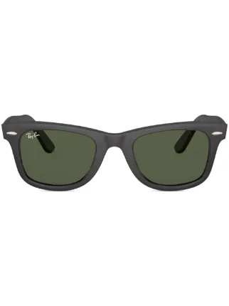 Ray-Ban