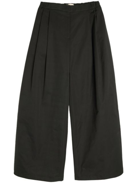 Amomento Two Tuck trousers