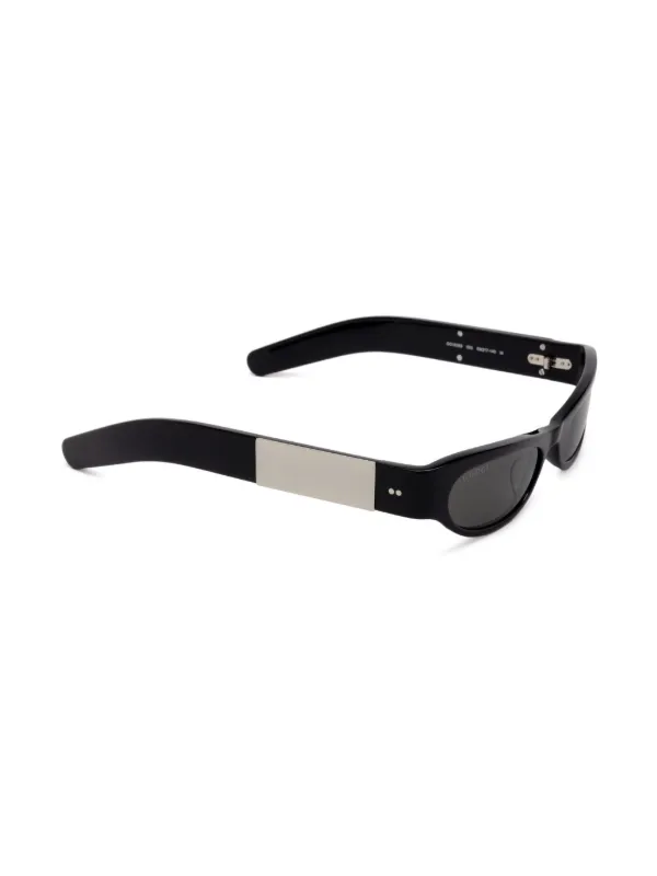 Gucci Eyewear ロゴエングレーブ サングラス | ブラック | FARFETCH JP