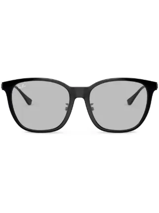 Ray-Ban
