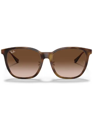 Ray-Ban