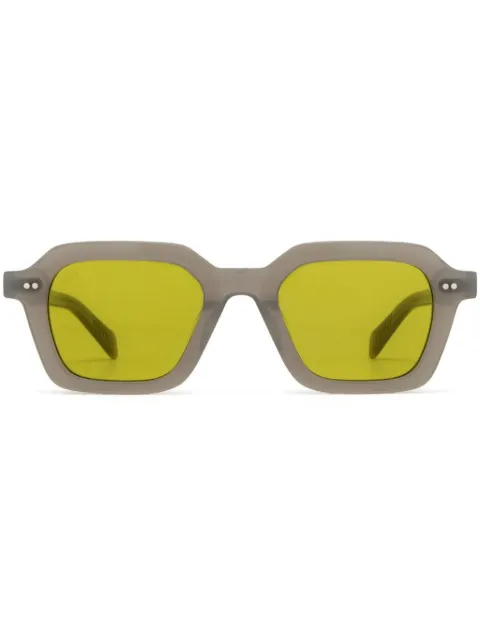 akila Era sunglasses